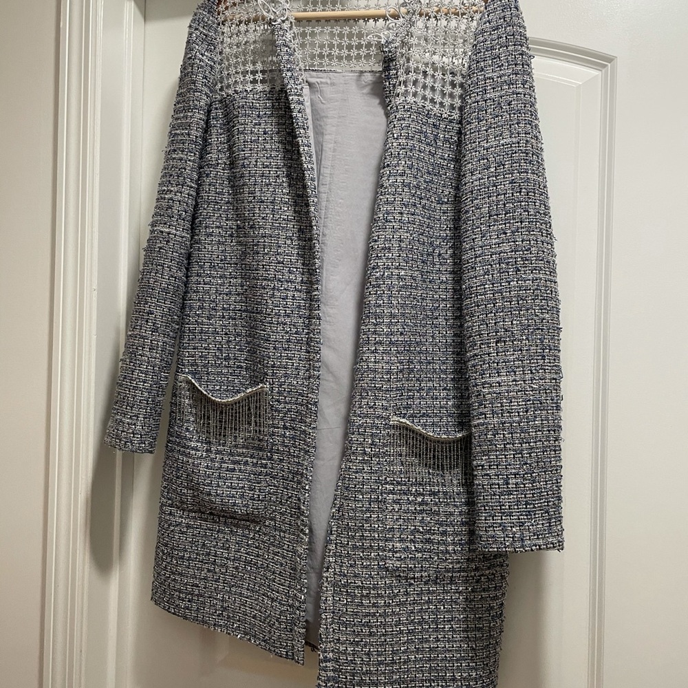EVERYTHING MUST GO- tahari feminine tweed jacket